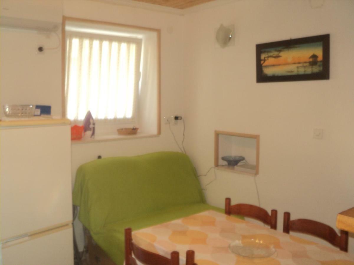 Studio Apartman Kastel Kambelovac Kaštela Esterno foto